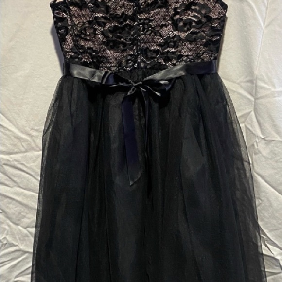 Formal Black Dresd - Picture 2 of 6
